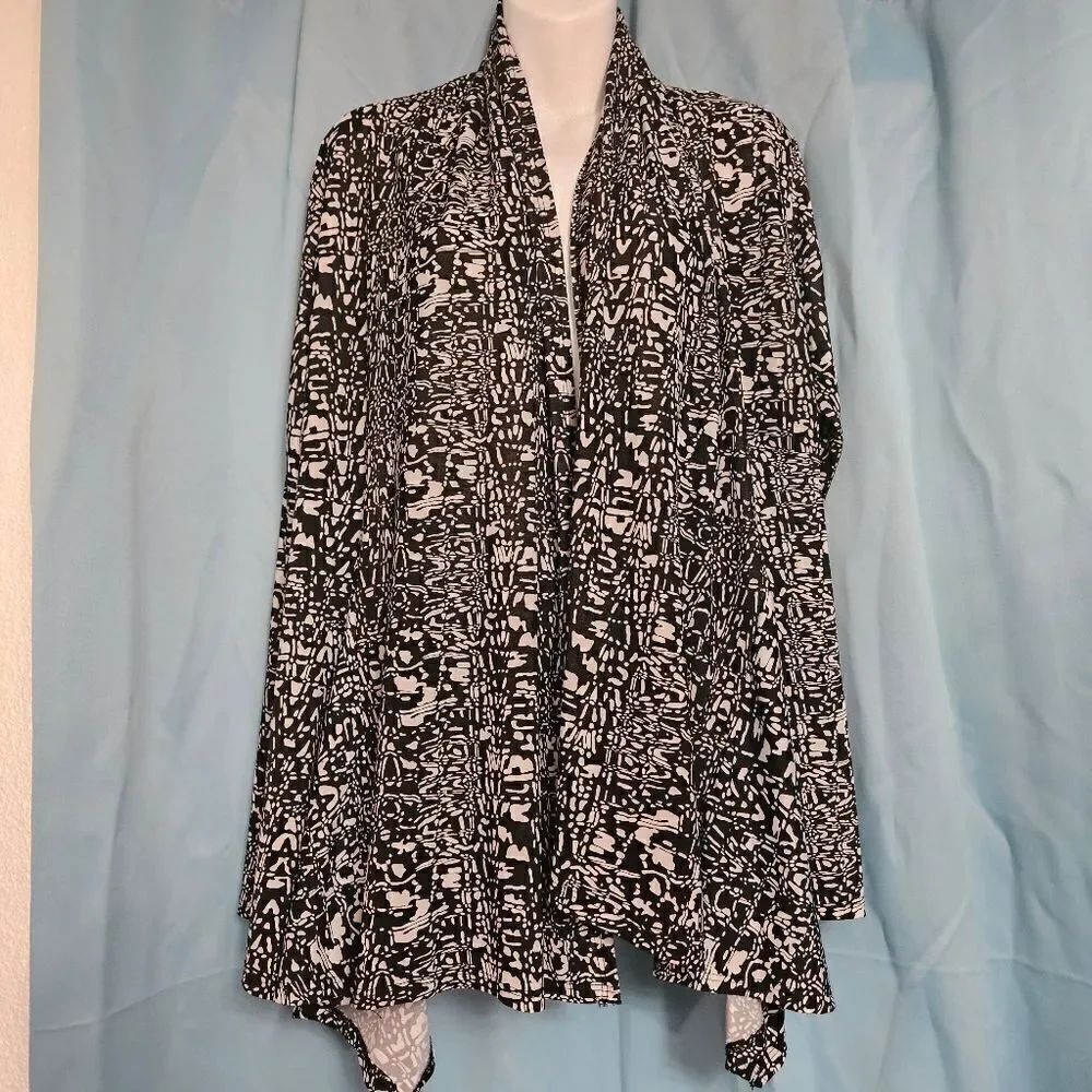 Isabella Rodriguez sweater